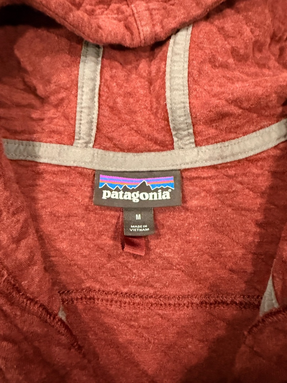 Patagonia Quilted Hooded Zip Sweatshirt - Maroon - Picture 2 of 3